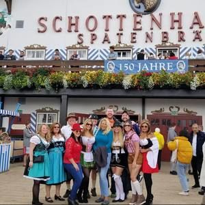 Meet your Posher, Joyce